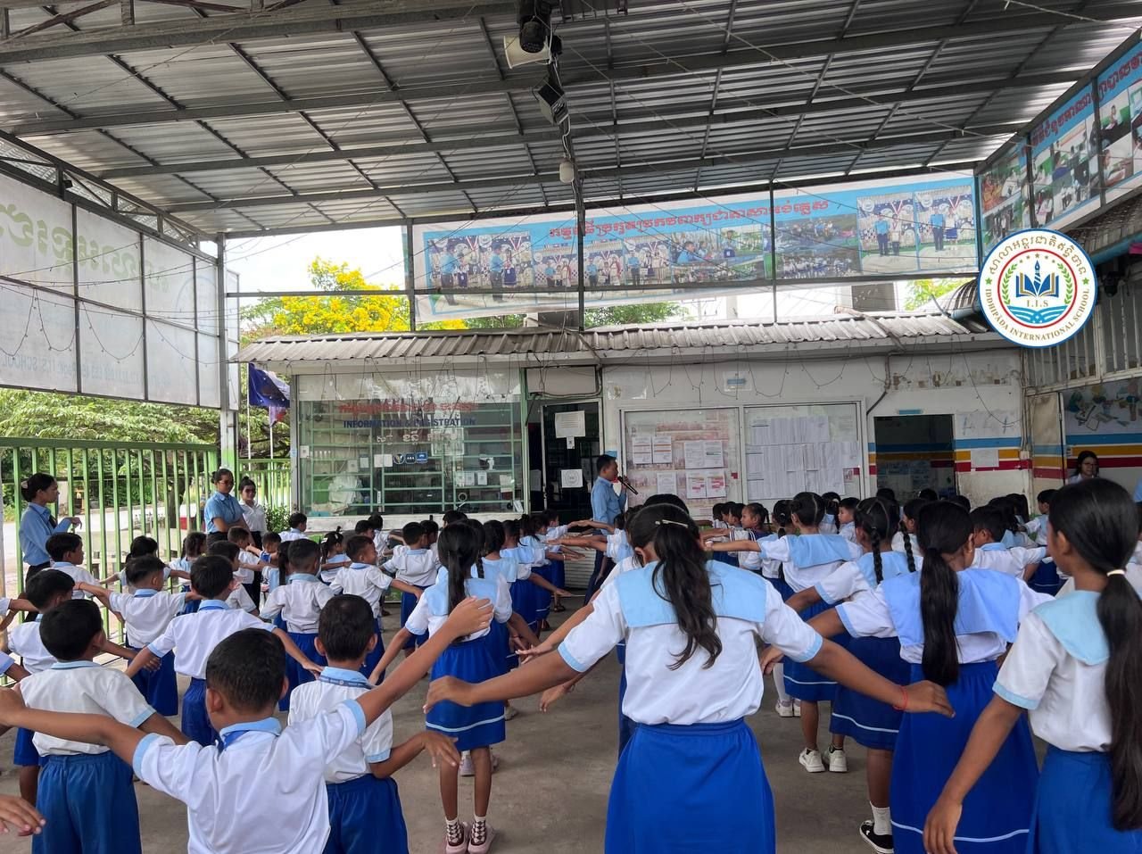 ការអប់រំណែនាំសិស្សានុសិស្សអំពីការគោរពវិន័យសាលា និងវិន័យនៃការប្រឡង
